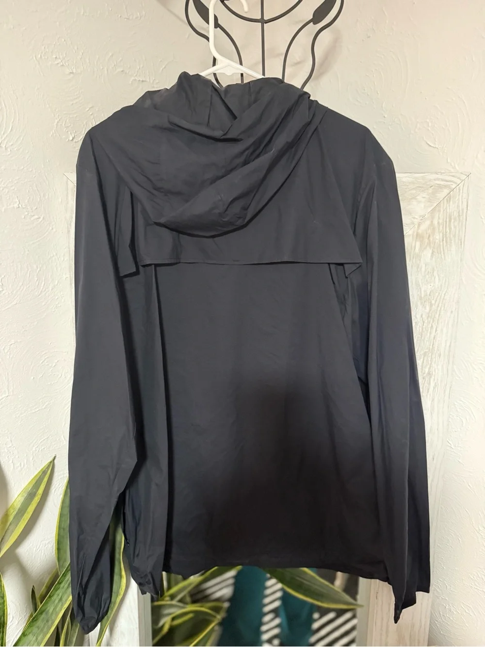 Oakley Men’s Black Hooded Windbreaker Jacket